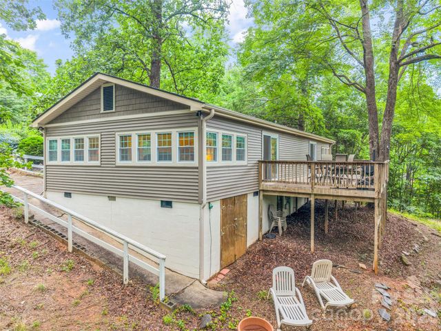 297 Chimney Cliffs Drive, Lake Lure, NC 28746
