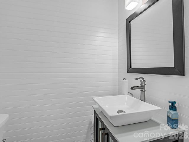 297 Chimney Cliffs Drive, Lake Lure, NC 28746