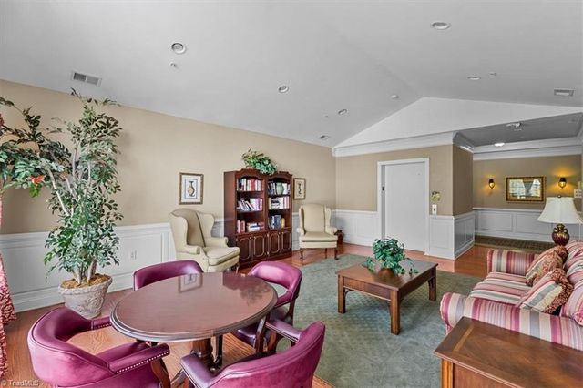 524 College Road 307, Greensboro, NC 27410