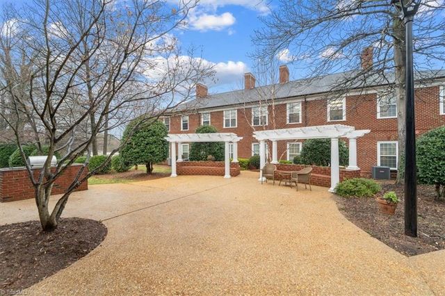 524 College Road 307, Greensboro, NC 27410