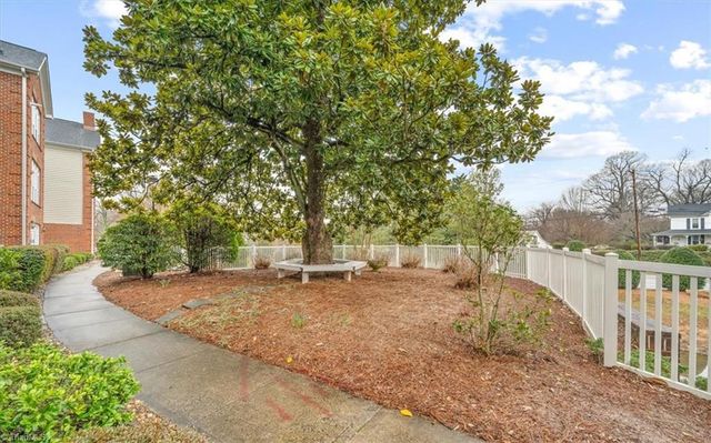 524 College Road 307, Greensboro, NC 27410