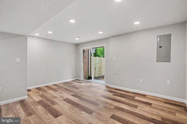 14658 BAKERSFIELD ST, Woodbridge, VA 22193