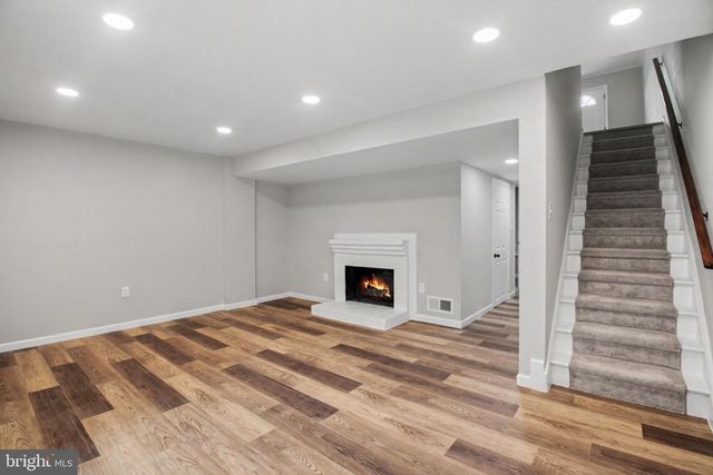 14658 BAKERSFIELD ST, Woodbridge, VA 22193