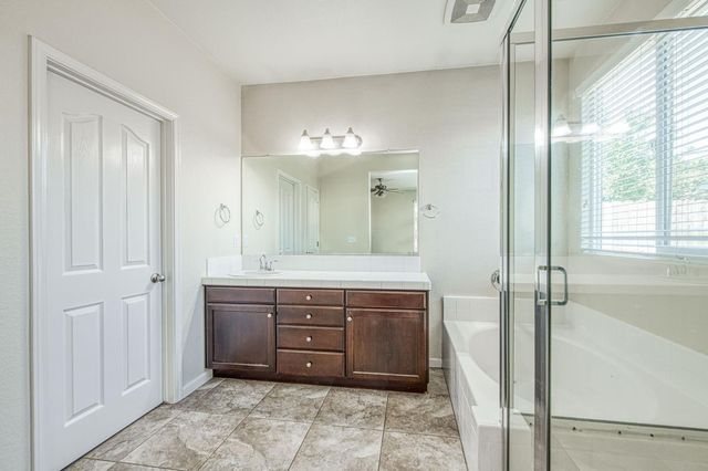 7362 E Ramona Way, Fresno, CA 93737