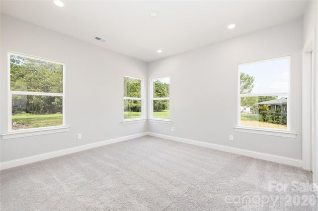 6625 Tracy Avenue, Charlotte, NC 28214