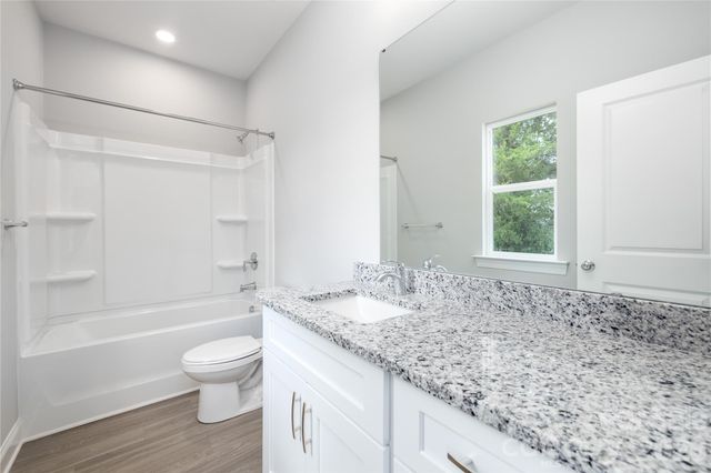 6625 Tracy Avenue, Charlotte, NC 28214