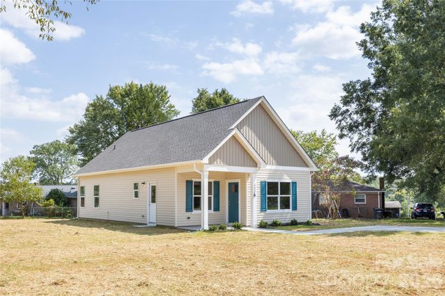 6625 Tracy Avenue, Charlotte, NC 28214