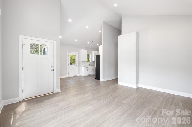 6625 Tracy Avenue, Charlotte, NC 28214