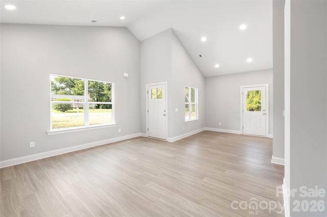 6625 Tracy Avenue, Charlotte, NC 28214