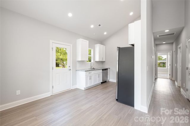 6625 Tracy Avenue, Charlotte, NC 28214