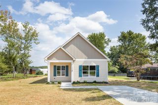 6625 Tracy Avenue, Charlotte, NC 28214