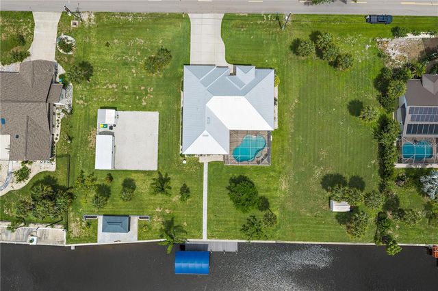 1052 EPPINGER DRIVE, Port Charlotte, FL 33953