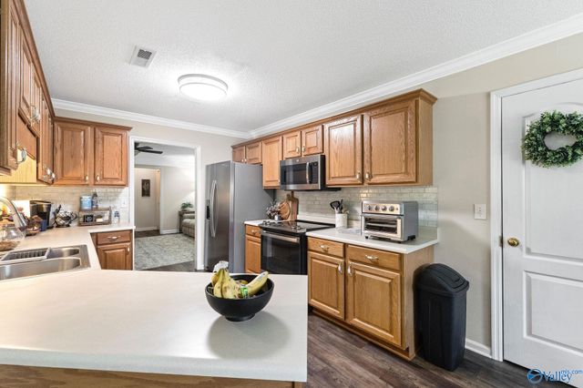 1001 Aspen Drive SW, Hartselle, AL 35640