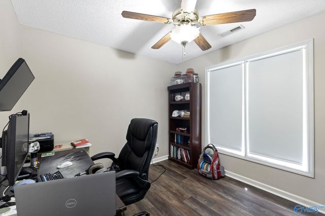 1001 Aspen Drive SW, Hartselle, AL 35640