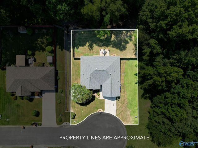 1001 Aspen Drive SW, Hartselle, AL 35640