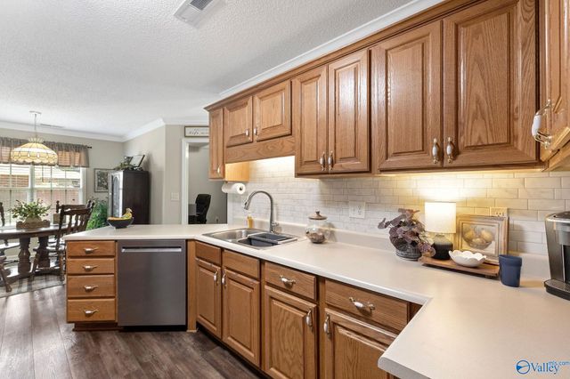 1001 Aspen Drive SW, Hartselle, AL 35640