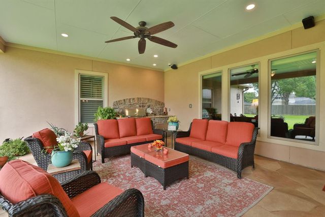 16338 Acapulco Drive, Jersey Village, TX 77040