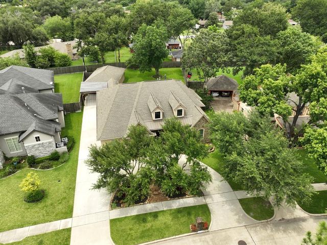 16338 Acapulco Drive, Jersey Village, TX 77040