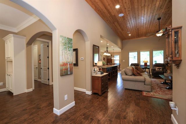 16338 Acapulco Drive, Jersey Village, TX 77040