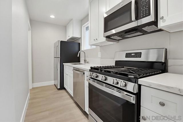 2985 87 54Th St, San Diego, CA 92105