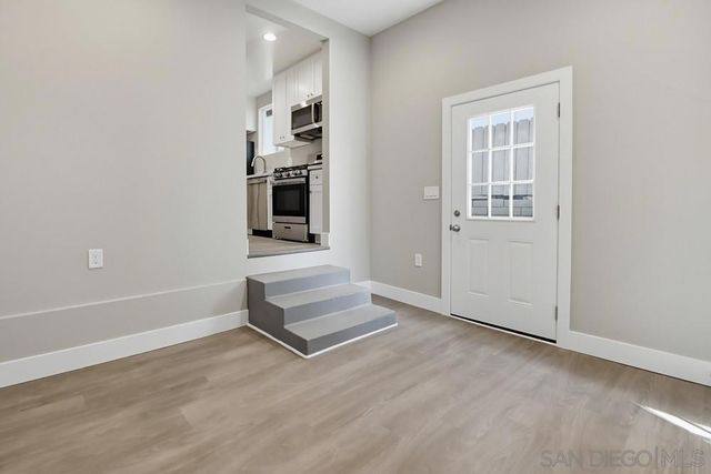 2985 87 54Th St, San Diego, CA 92105