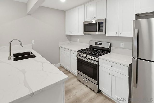 2985 87 54Th St, San Diego, CA 92105