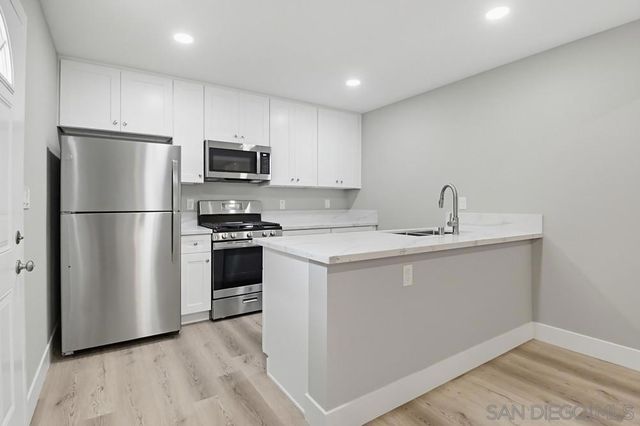 2985 87 54Th St, San Diego, CA 92105