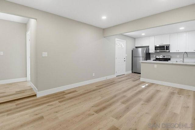 2985 87 54Th St, San Diego, CA 92105