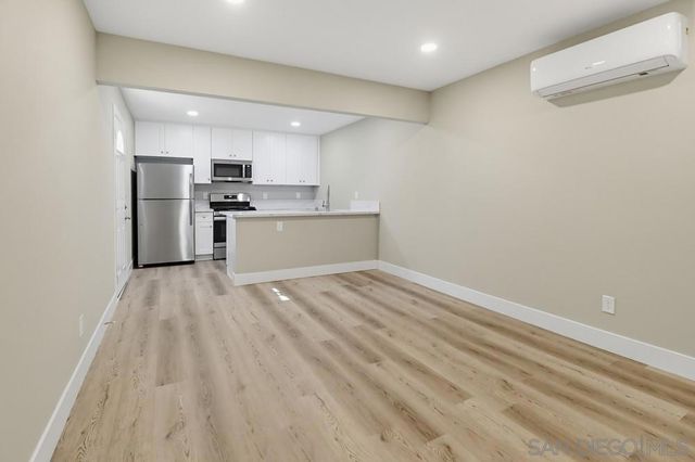 2985 87 54Th St, San Diego, CA 92105