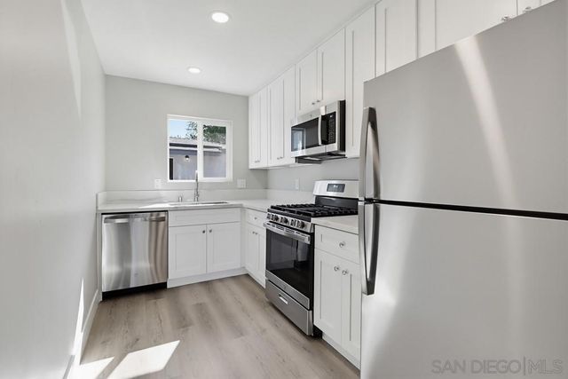 2985 87 54Th St, San Diego, CA 92105