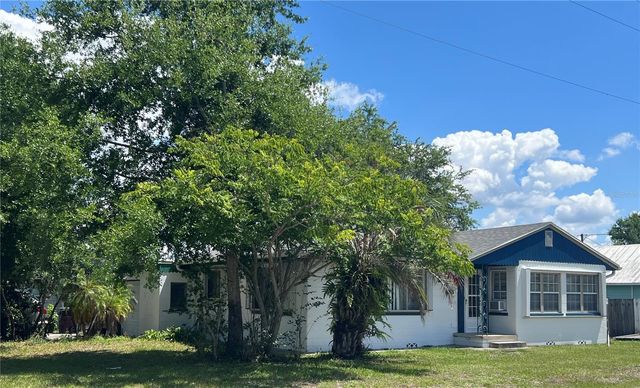 218 10TH STREET, St Cloud, FL 34769
