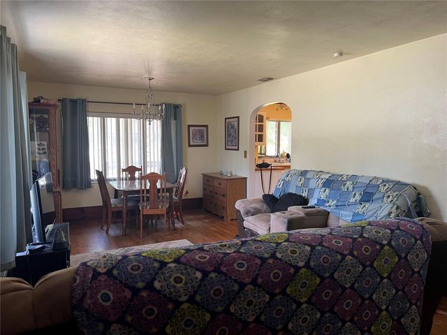 218 10TH STREET, St Cloud, FL 34769