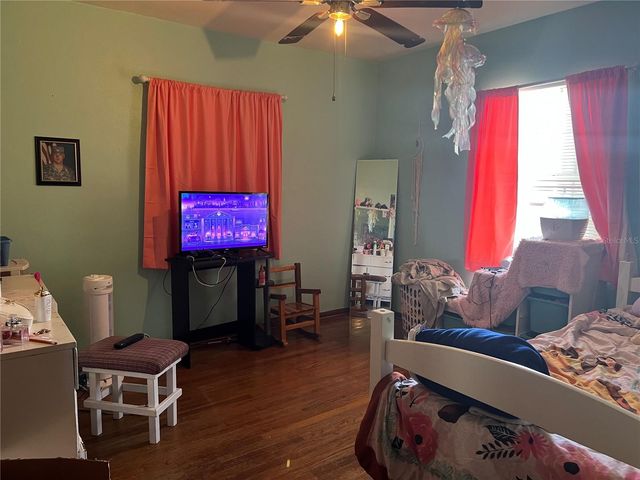 218 10TH STREET, St Cloud, FL 34769