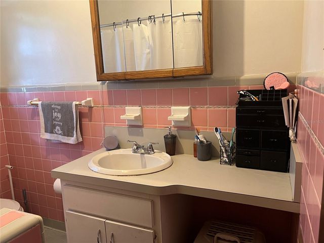 218 10TH STREET, St Cloud, FL 34769