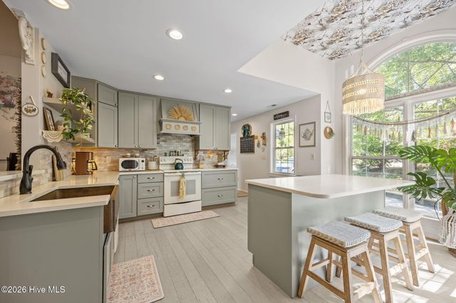 111 Mimosa Boulevard, Atlantic Beach, NC 28512