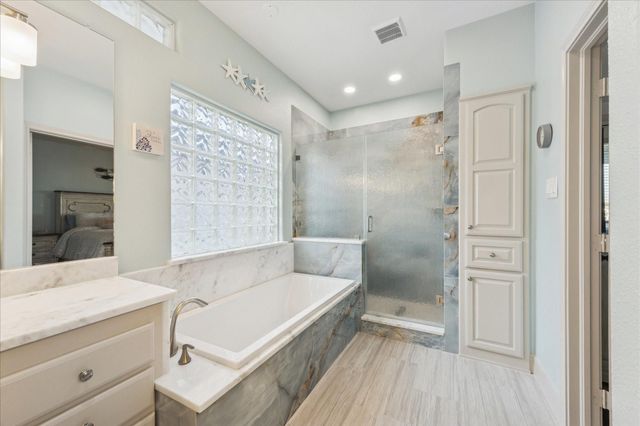 13522 Windlass Circle Drive, Galveston, TX 77554