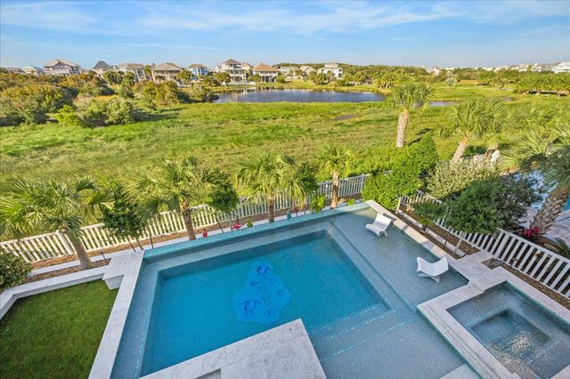 13522 Windlass Circle Drive, Galveston, TX 77554