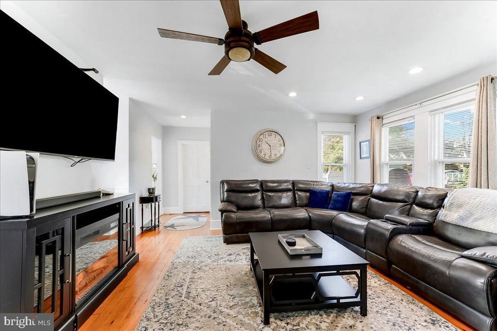 3821 FOULK RD, Garnet Valley, PA 19060