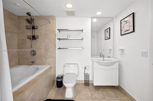 1830 S OCEAN DR 4907, Hallandale Beach, FL 33009