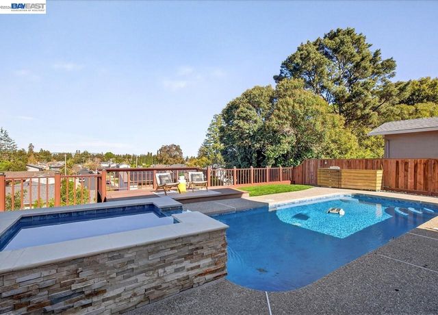 11495 Silvergate Dr, Dublin, CA 94568