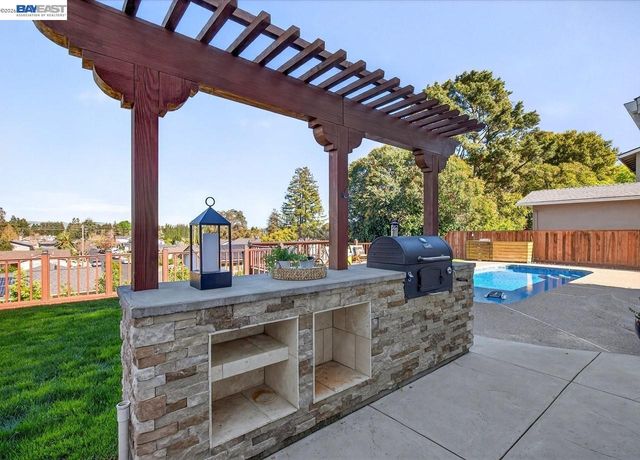 11495 Silvergate Dr, Dublin, CA 94568