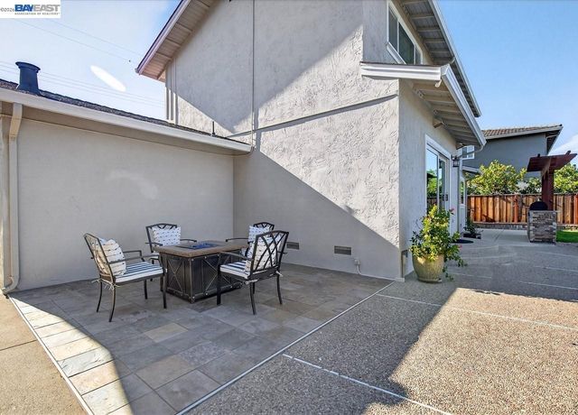 11495 Silvergate Dr, Dublin, CA 94568