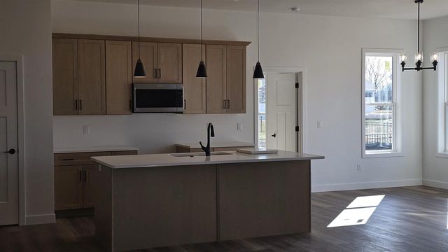 1765 LOYAL DRIVE, Neenah, WI 54956