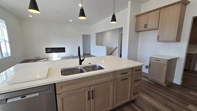 1765 LOYAL DRIVE, Neenah, WI 54956