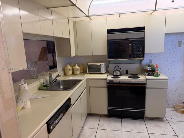 3485 Environ Blvd C308, Lauderhill, FL 33319