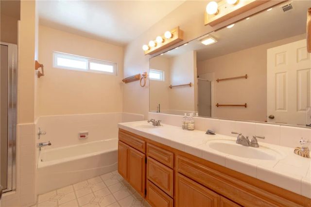 3510 Lake, Newport Beach, CA 92663