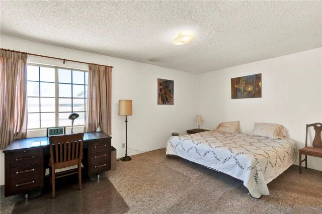 3510 Lake, Newport Beach, CA 92663