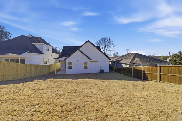 614 S Moore Street, Dallas, TX 75203