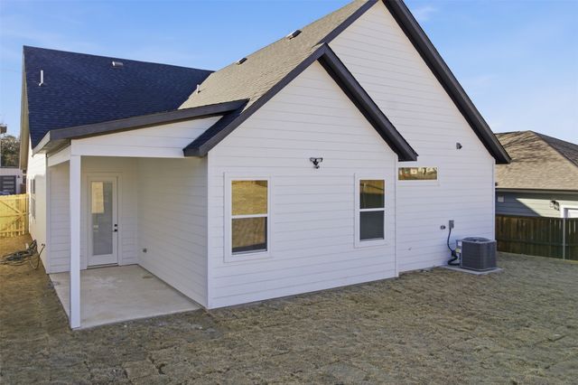 614 S Moore Street, Dallas, TX 75203