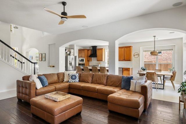 6704 Kiev CV, Austin, TX 78739